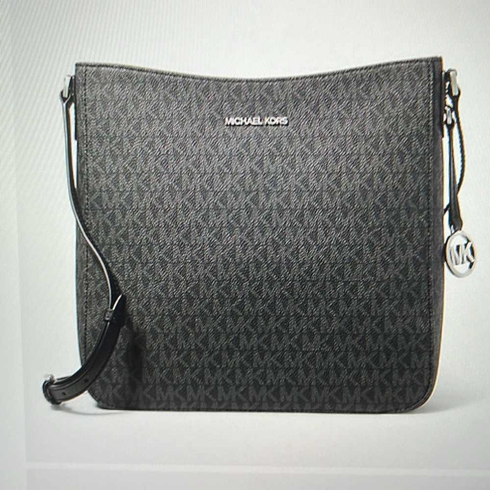Michael Kors Large Logo Jet Set Travel Messenger Bag (GUC)